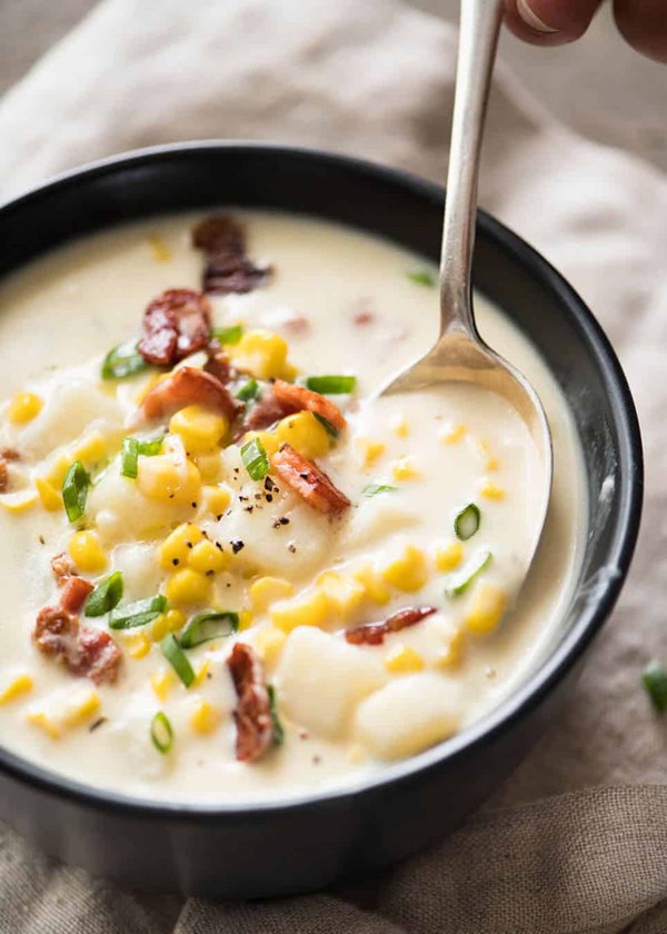 Corn chowder with bacon