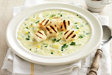 Corn chowder with garlic croutons