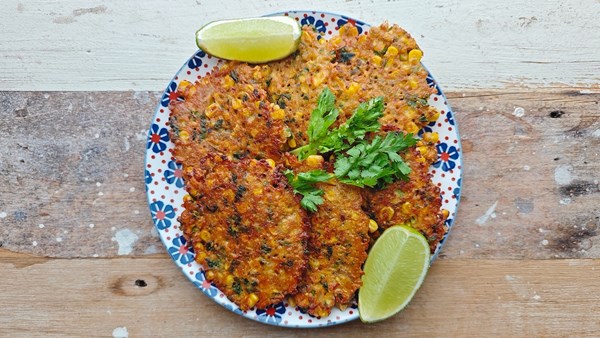 Corn fritters (Bakwan jagung)