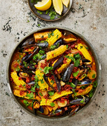 Corn, mussel and cider 'boil'