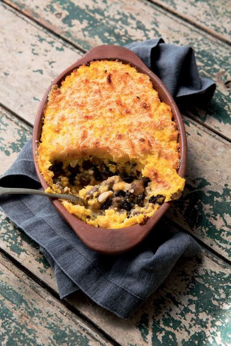Corn pie (Pastel de choclo)