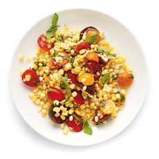 Corn salad with tomatoes and basil