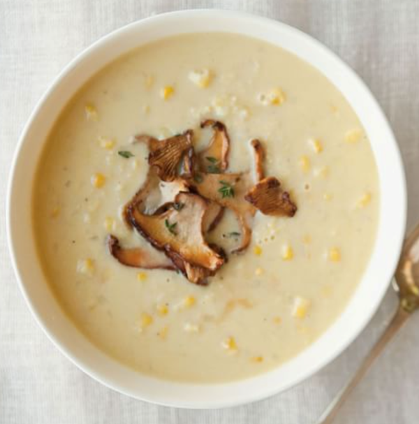 Corn soup with chanterelles & thyme