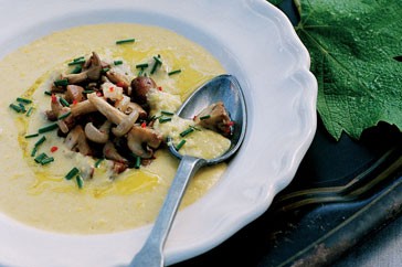 Corn soup with pan-fried mushrooms