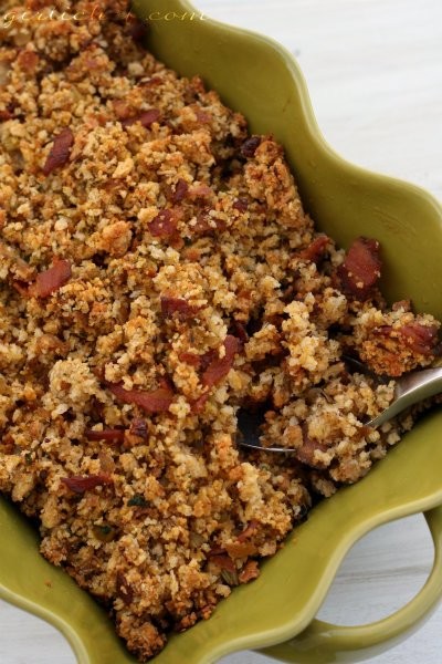 Cornbread stuffing with bacon