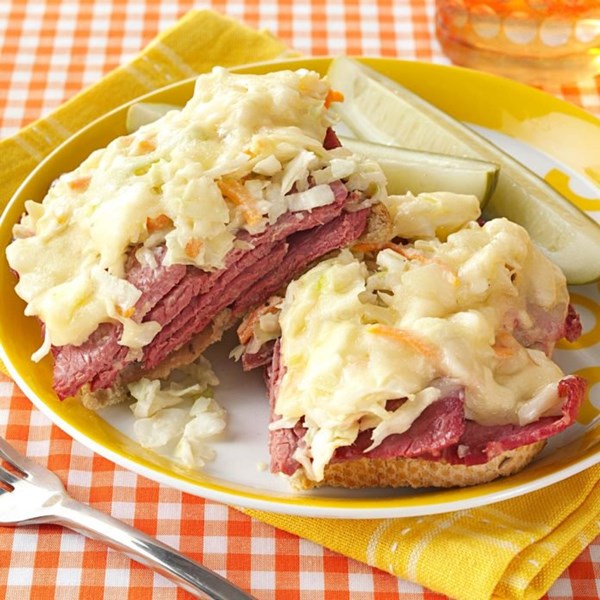 Corned beef & coleslaw sandwiches 