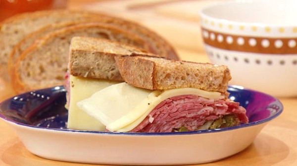 Corned beef on rye with sauce Maria Rosa & Brussels kraut