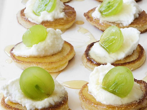 Cornmeal blini bites