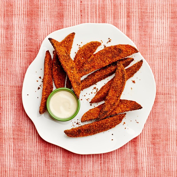 Cornmeal-crusted sweet potato wedges