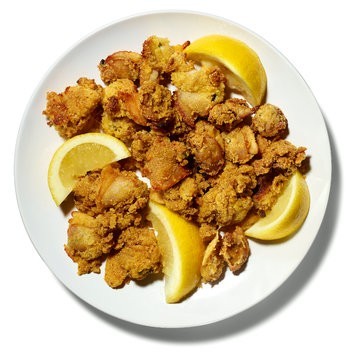 Cornmeal-dredged fried clams