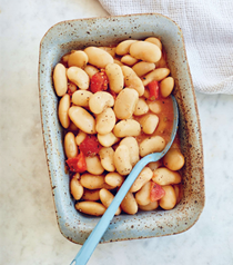 Corona beans with tomato and sage