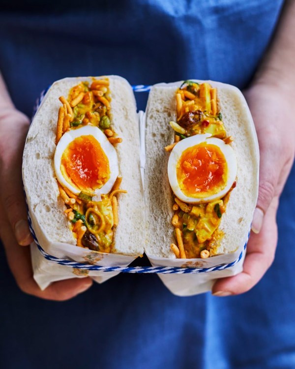 Coronation egg sando 