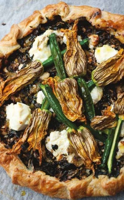 Corsican pie with courgette flowers