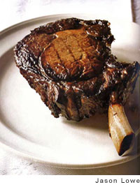 Côte de boeuf with caramelized shallots