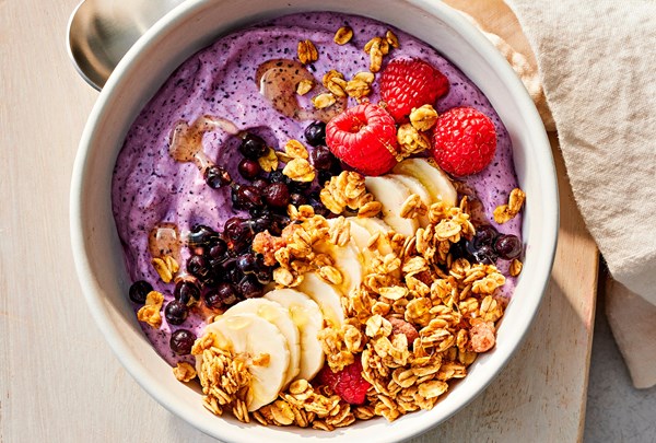 Cottage cheese bowls with berries