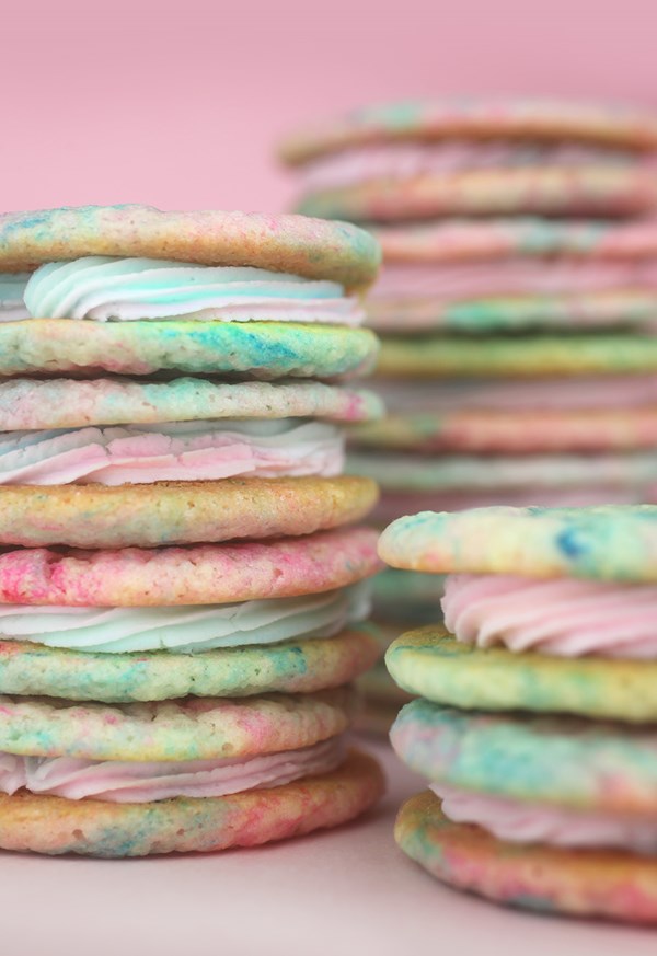 Cotton candy cookie sandwiches
