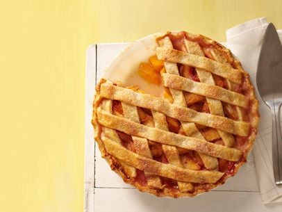Country peach pie