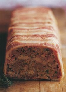 Country-style pork pâté (Terrine de campagne)