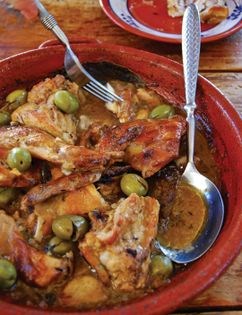 Country style stewed rabbit (Conejo a la campiña)