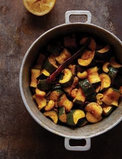 Courgette and cashew curry