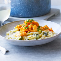 Courgette and lemon orzo with garlic prawns