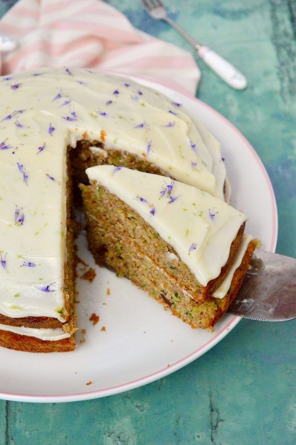 Courgette cake with lime and mascarpone frosting