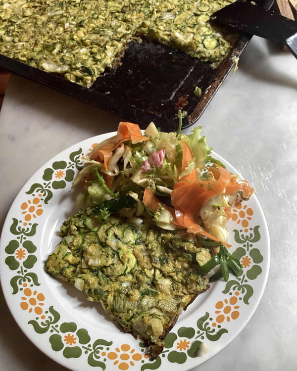 Courgette, onion and chickpea flour bake (la scarpaccia camalorese)