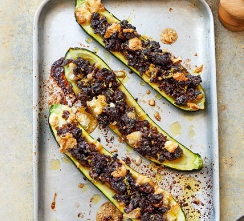 Courgettes stuffed with goat's cheese and lamb mince