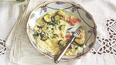 Courgette/zucchini flower risotto