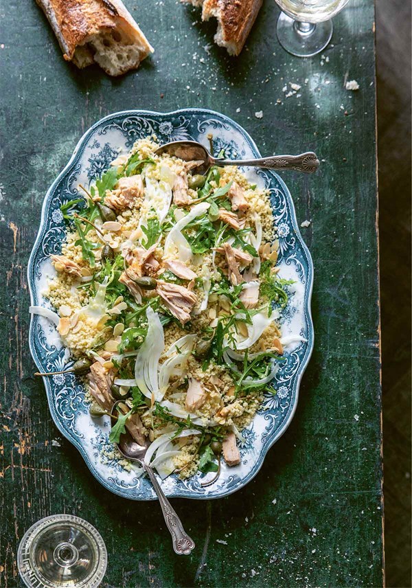 Couscous salad with fennel and almonds