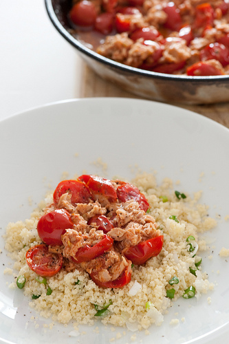 Couscous with tuna cherry tomato sauce