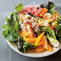 Crab & shrimp salad with avocado & oranges