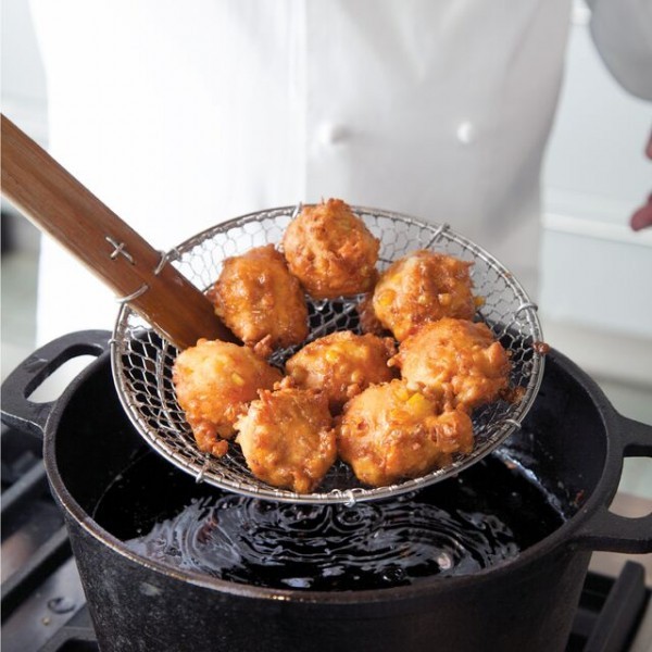 Crab and corn fritters with fresh corn mayo
