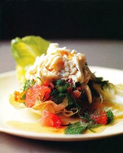 Crab and pomelo salad