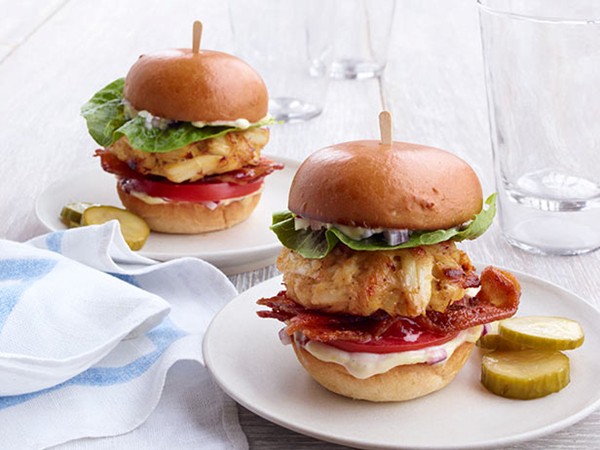 Crab cake sliders
