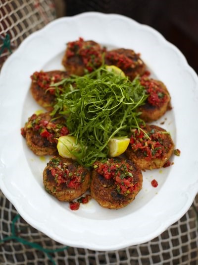 Crab cakes with a hot blackened salsa
