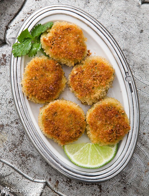 Crab cakes with ginger and lime