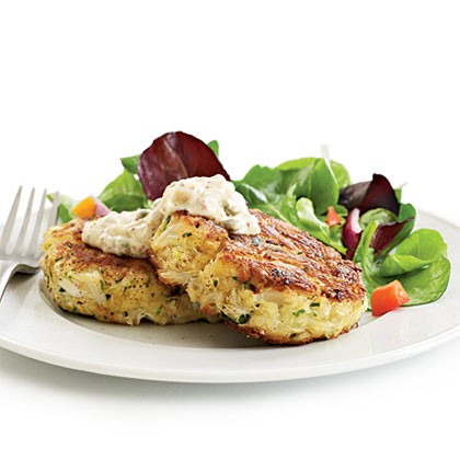 Crab cakes with spicy rémoulade