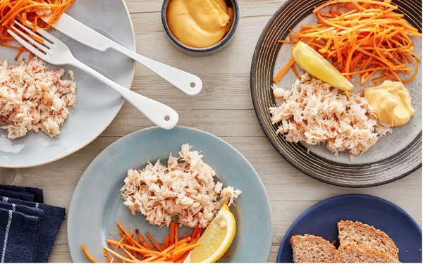 Crab, carrot and Hollandaise