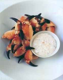 Crab claws with a dressed dip
