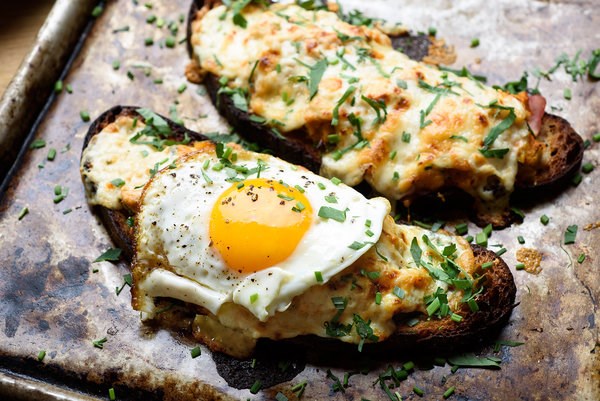Crab croque-madame