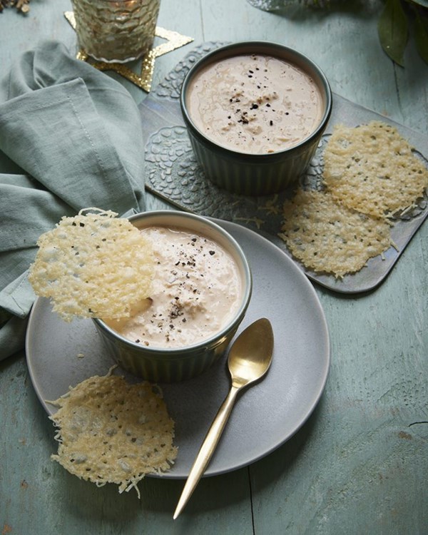Crab pots with Parmesan crisps 