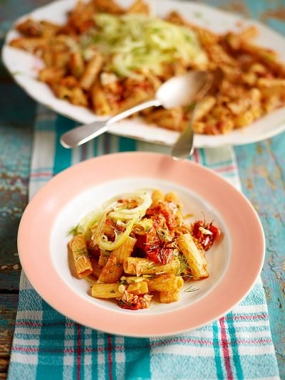 Crab rigatoni with fennel & lemon salad