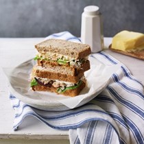 Crab sandwich