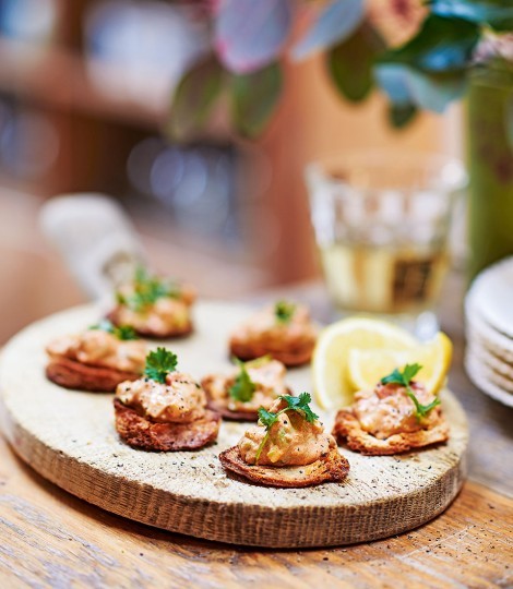 Crab toasts