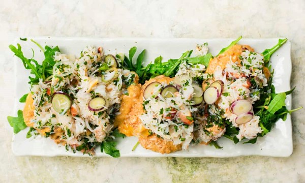 Crab with rocket and harissa mayonnaise