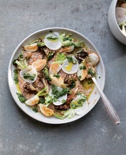 Cracked-wheat porridge with mushrooms & turnip-top salsa