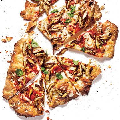 Cracker-crust mushroom pizza
