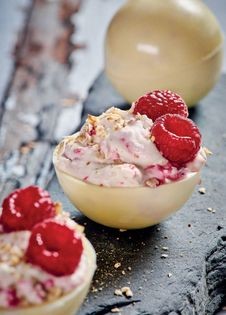 Cranachan chocolate cups