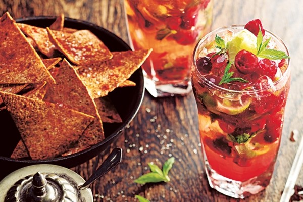 Cranberry & brown sugar mojitos